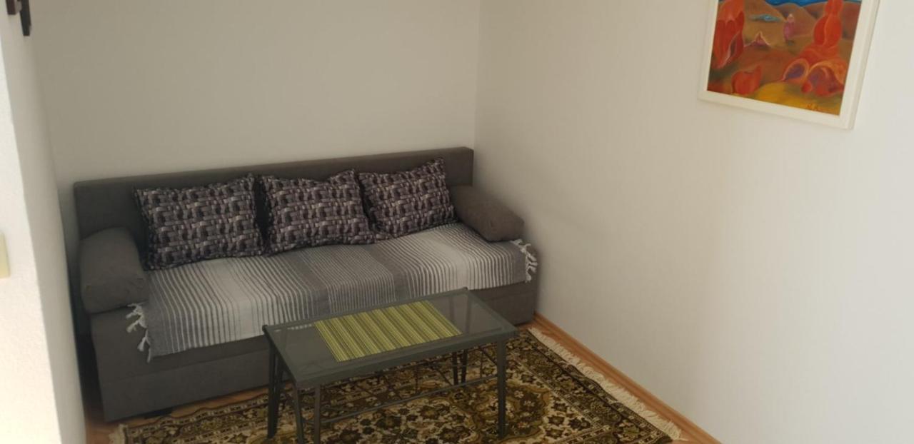Apartment Roglic Раб Екстер'єр фото